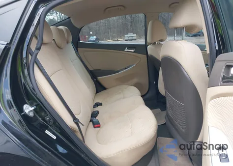 2013 Hyundai Accent Gls z USA, uszkodzony, nr VIN KMHCU4AE0DU576622